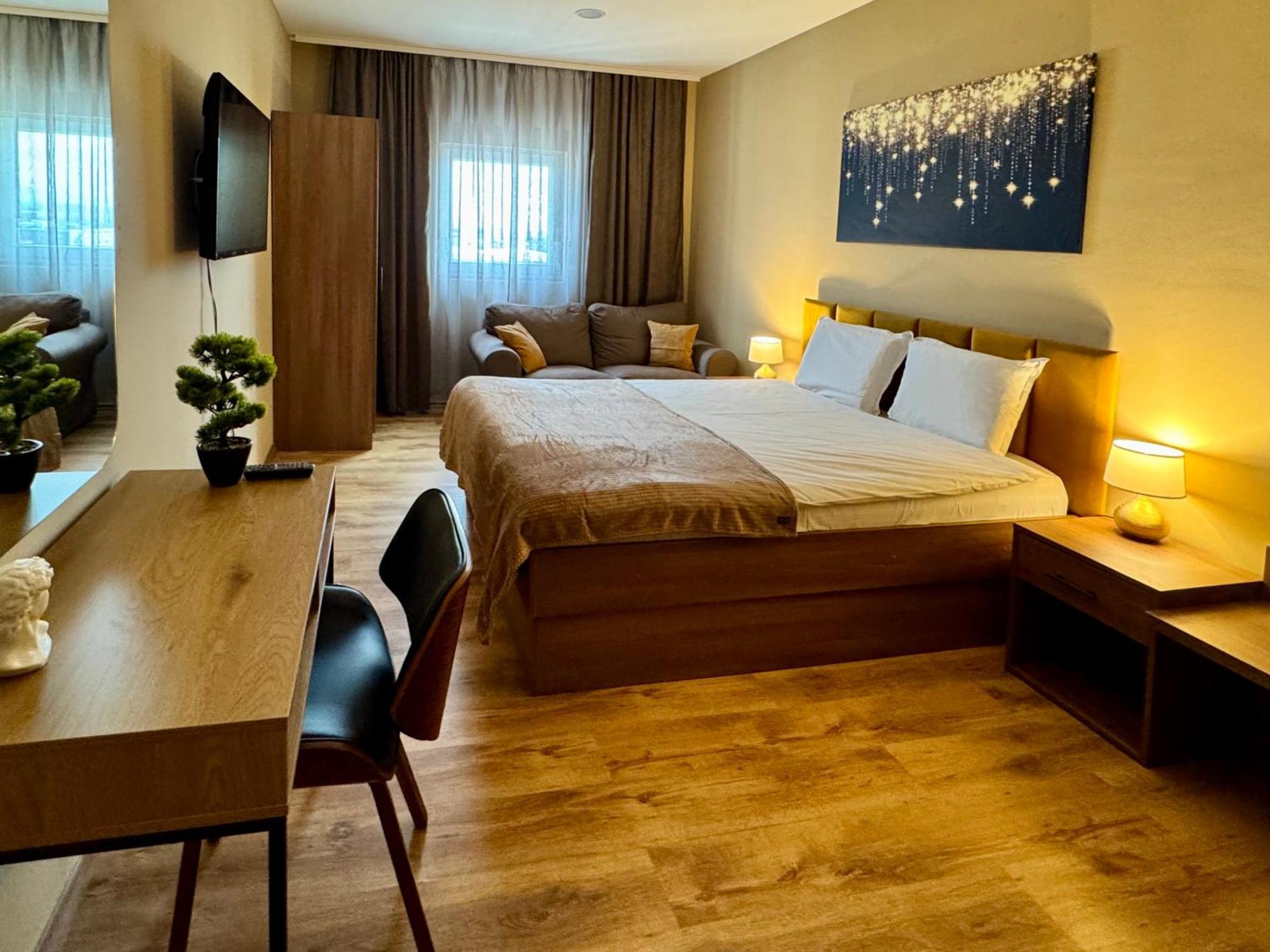 Aparthotel Airport Airport Shuttle And Parking